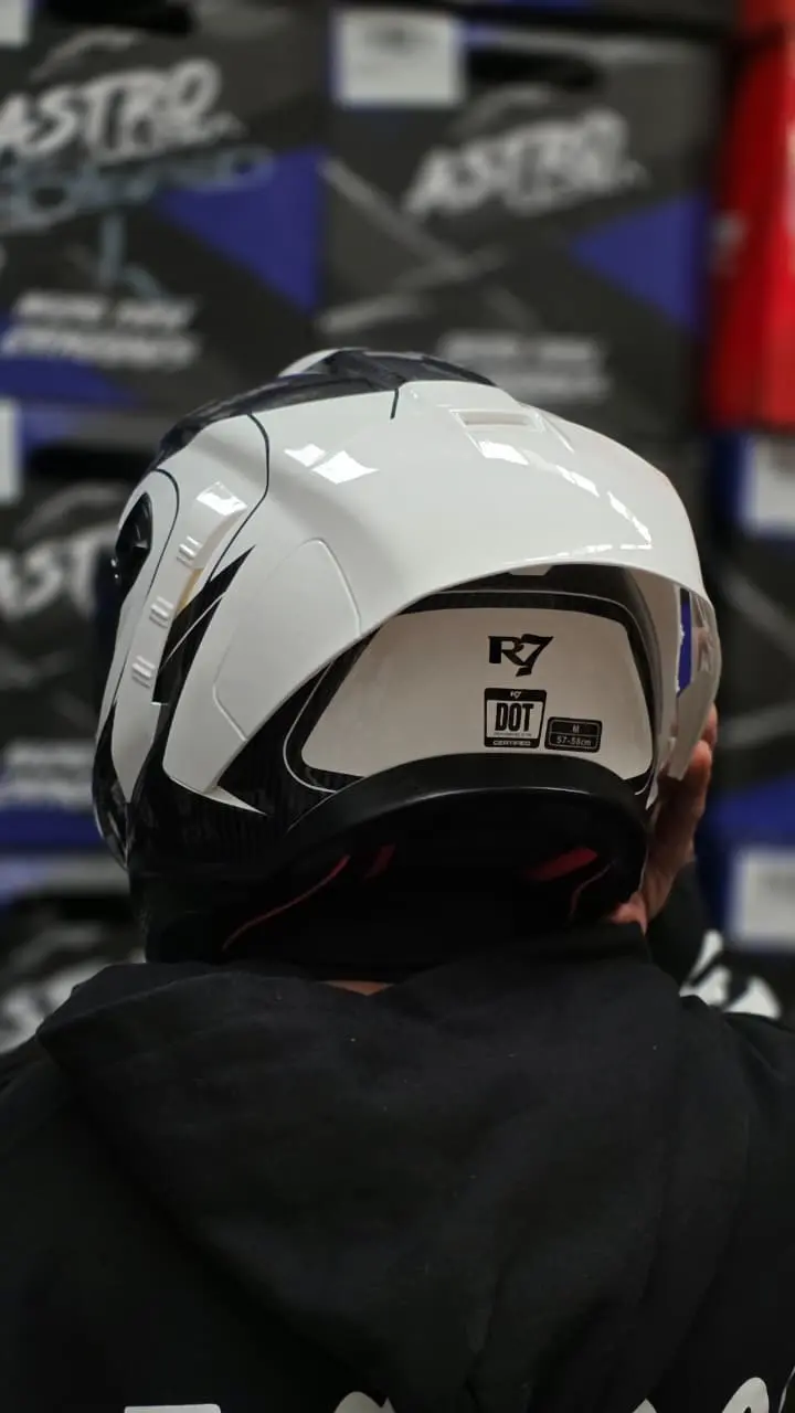 CASCO R7 STRYKER BLANCO/NEGRO