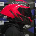 CASCO R7 STRYKER NEGRO/ROJO