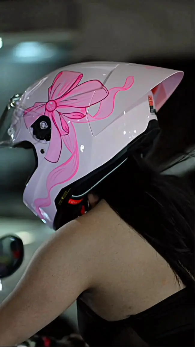 CASCO ASTRO PISTA MOÑO ROSA
