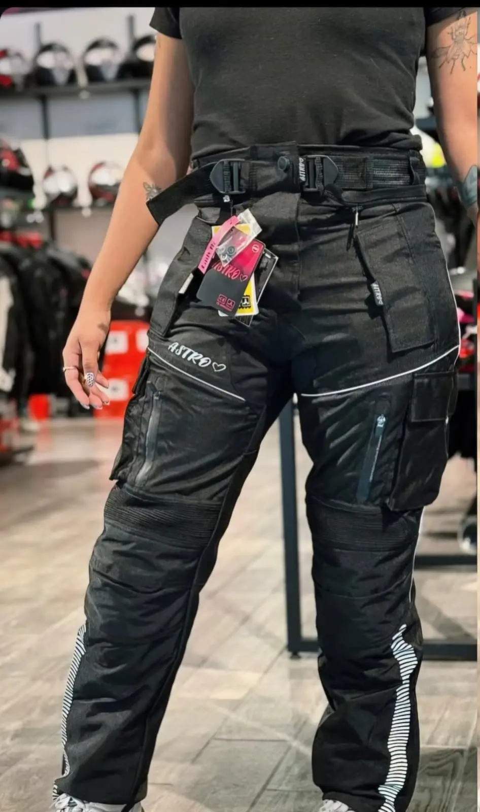 PANTALÓN ASTRO NEGRO DAMA