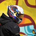 CASCO ASTRO PISTA AZUL, BLANCO. ROJO