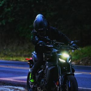 CASCO ASTRO PISTA NEGRO/NEGRO MATE