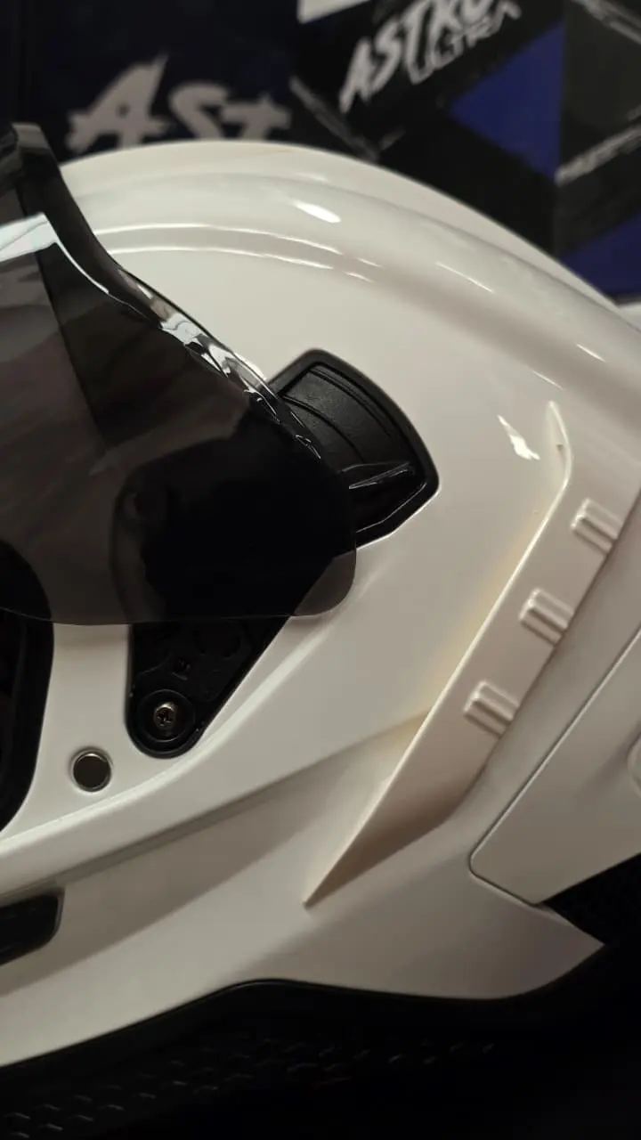 CASCO R7 STRYKER BLANCO