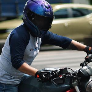 CASCO ASTRO ULTRA VERTIGO CROMATICO AZUL ECE2206 DOT S