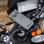 OUTLET SOPORTE PARA MOTO SP Moto Bundle Universal Phone Case M